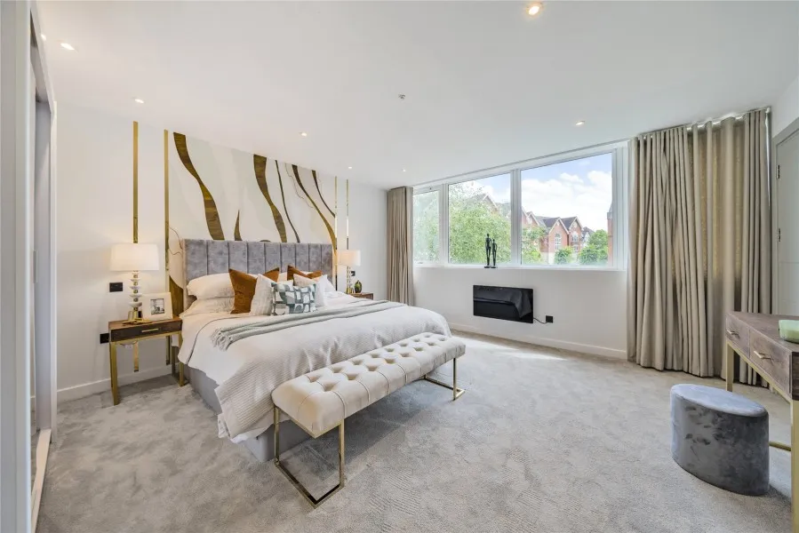 Rosemount Avenue, West Byfleet, KT14, photo 3