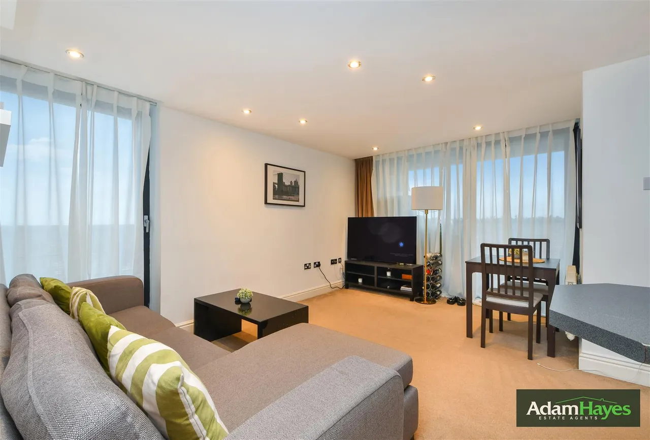 Kingsway, North Finchley, N12, photo 3