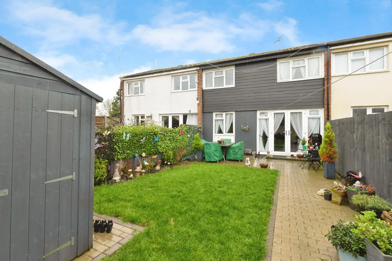 Wells Gardens, Basildon, SS14, photo 17
