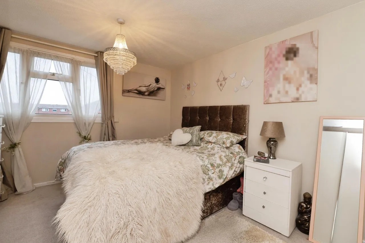 Wells Gardens, Basildon, SS14, photo 14