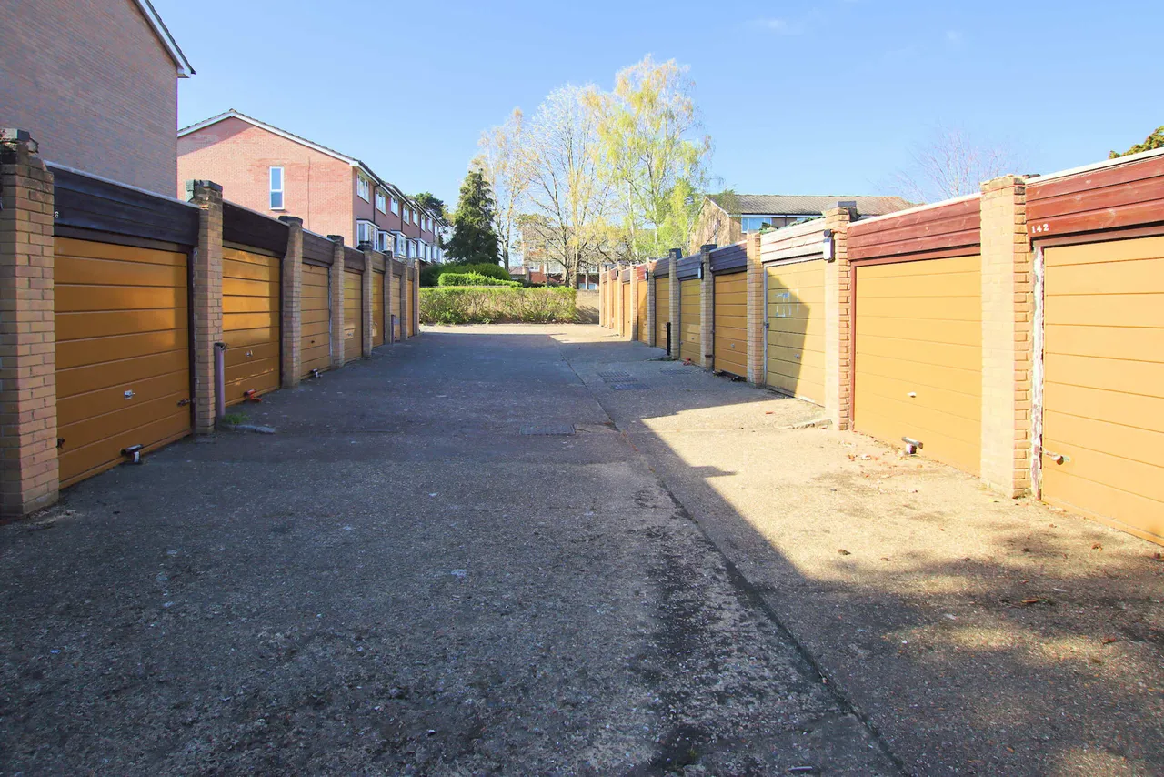 Green Acres, Croydon, Croydon, CR0 5UX, photo 11