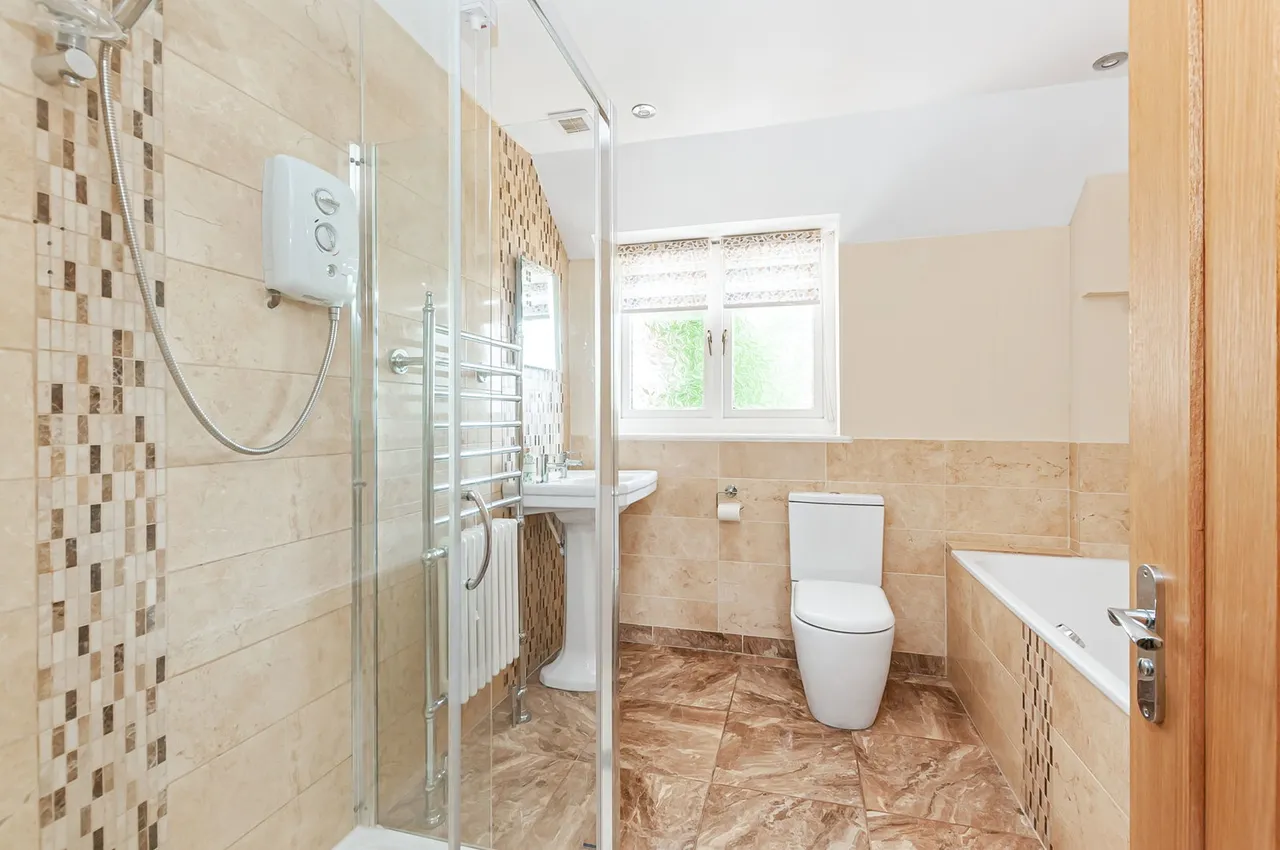 Bluebell Gardens, Hessle, HU13, photo 26