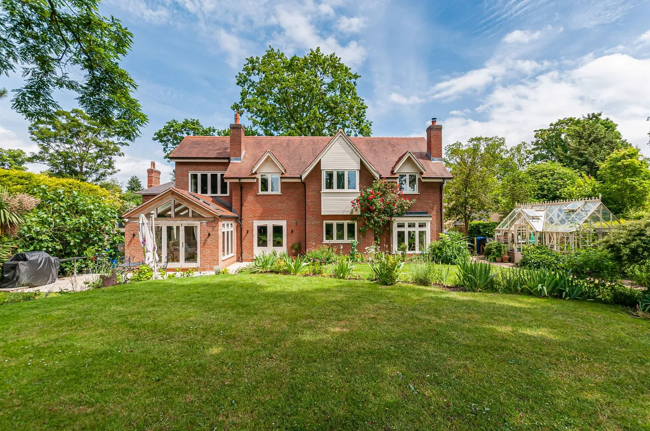Bluebell Gardens, Hessle, HU13, photo 43