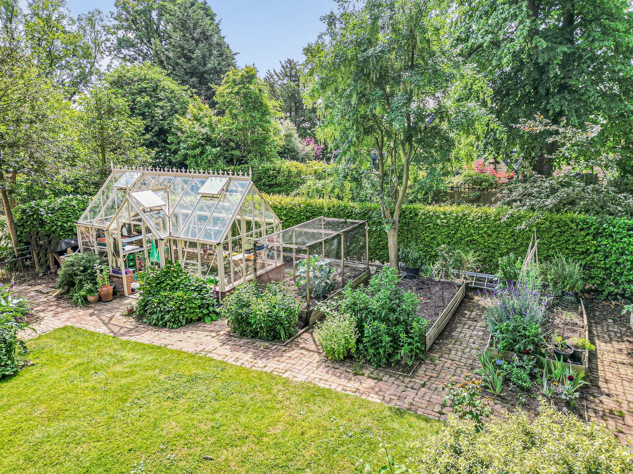 Bluebell Gardens, Hessle, HU13, photo 40