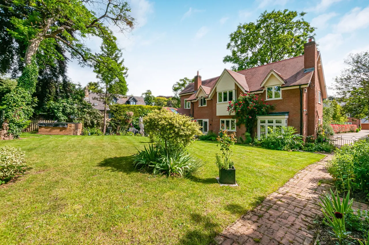 Bluebell Gardens, Hessle, HU13, photo 31