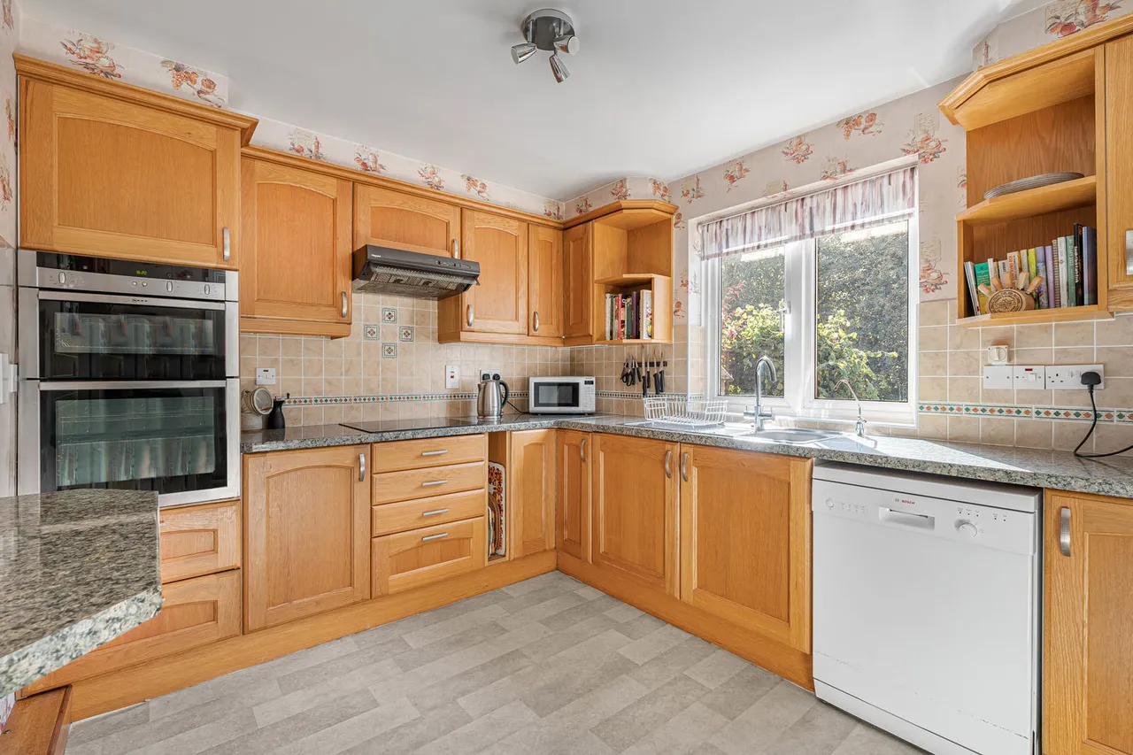 Berehurst, Alton, GU34, photo 5