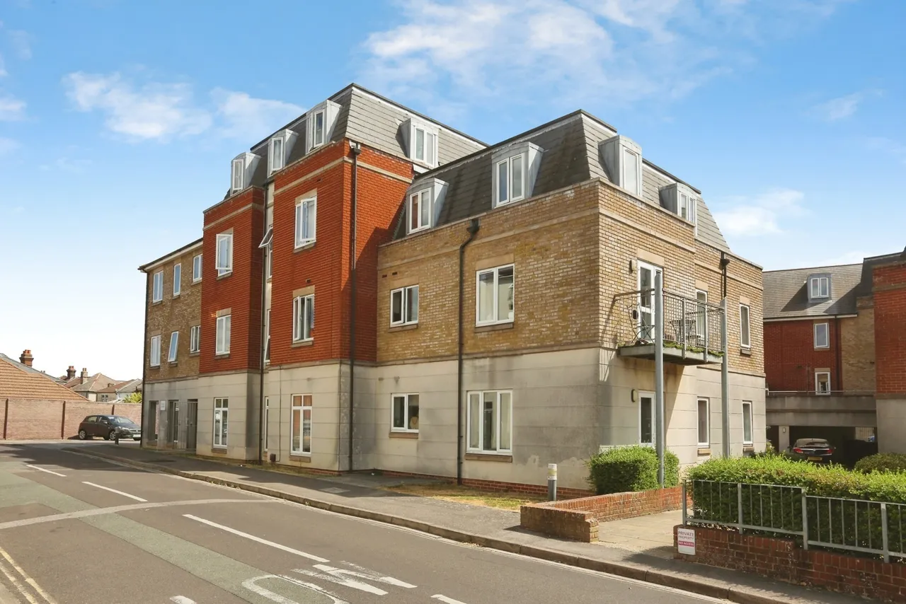 Forton Road, Gosport, PO12, photo 12