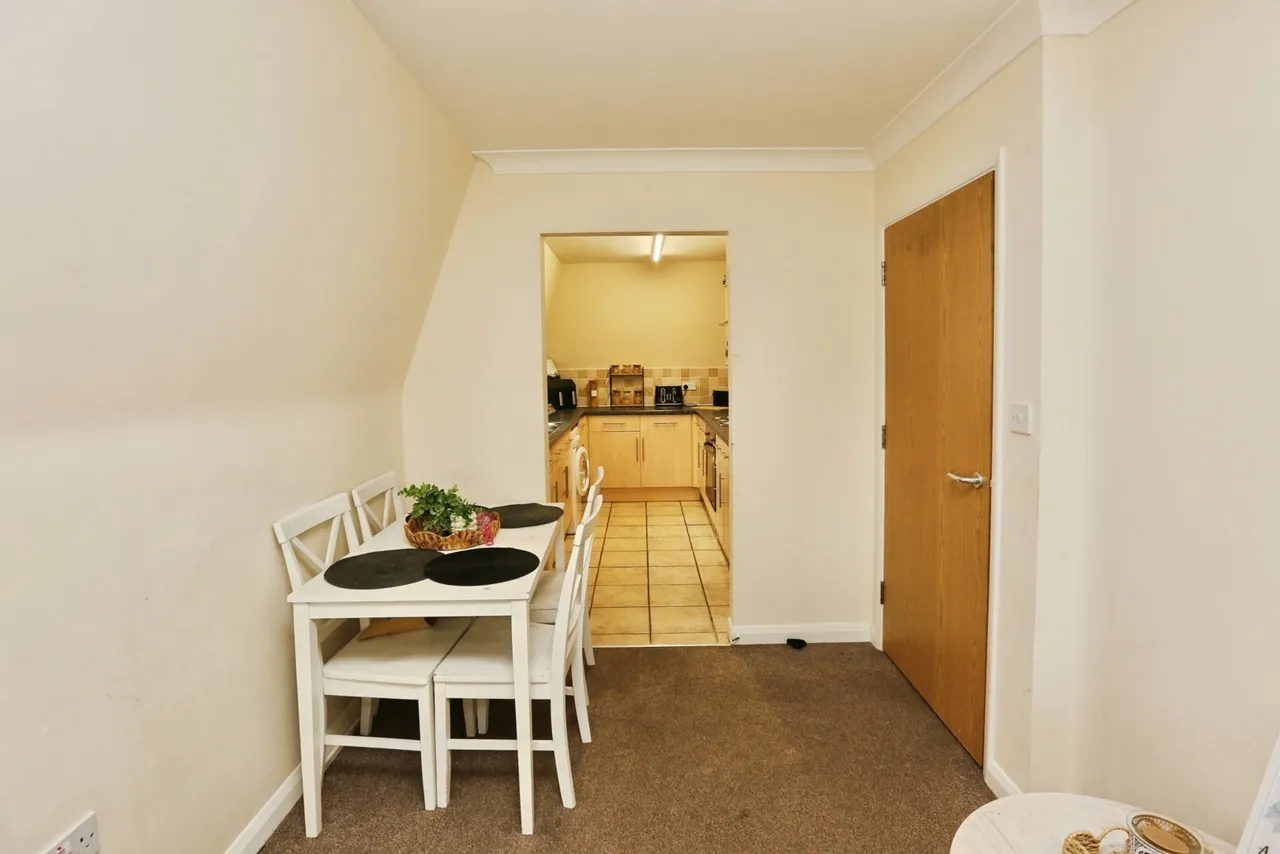 Forton Road, Gosport, PO12, photo 11