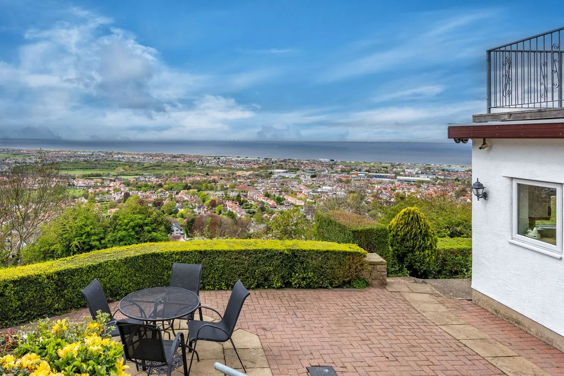 Hillside, Hillside, Prestatyn, Denbighshire, LL19 9PW, photo 2