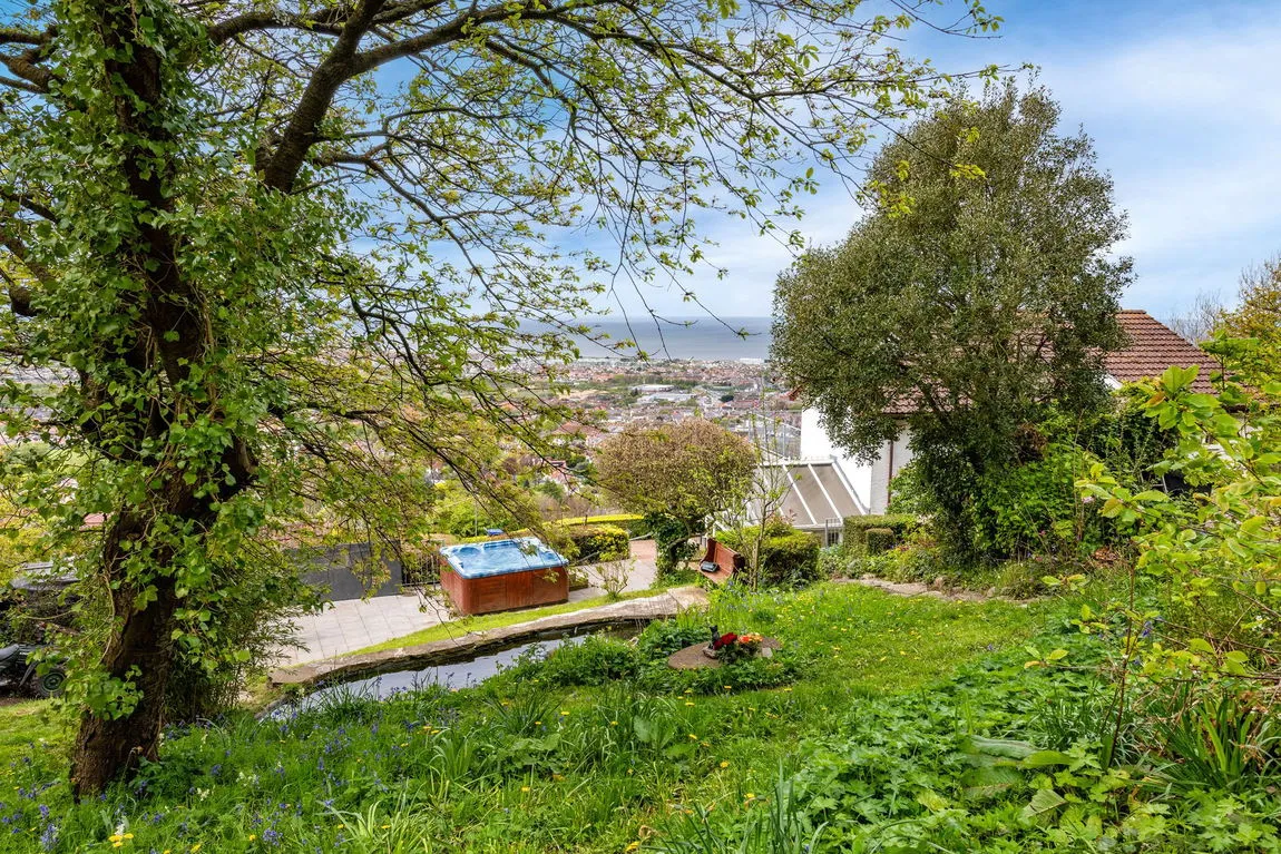 Hillside, Hillside, Prestatyn, Denbighshire, LL19 9PW, photo 4