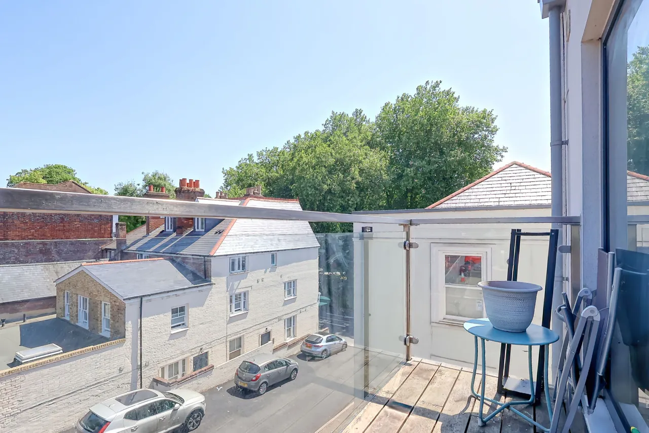 Easton Street, High Wycombe, HP11, photo 10