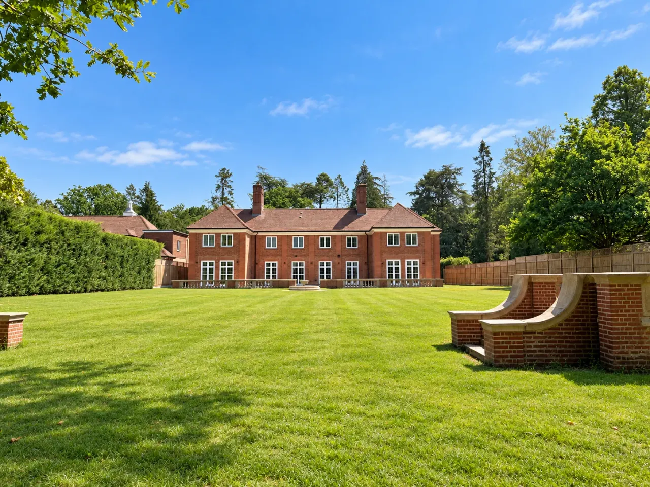 5 bed house for sale, Brack Hill Close, Northwood, HA6