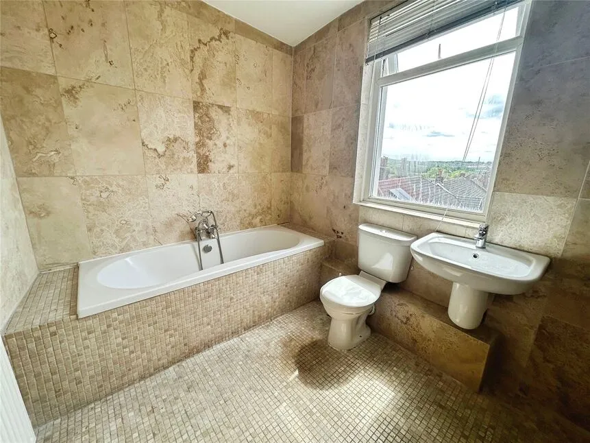 Burton Road, Midway, Derbyshire, DE11, photo 5
