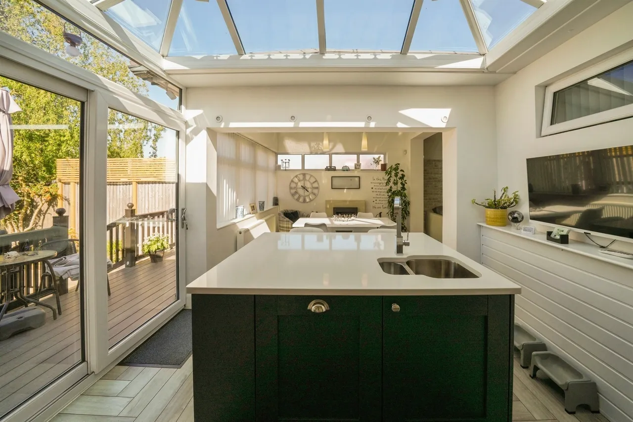 Greasby Road, Greasby, Wirral, photo 8