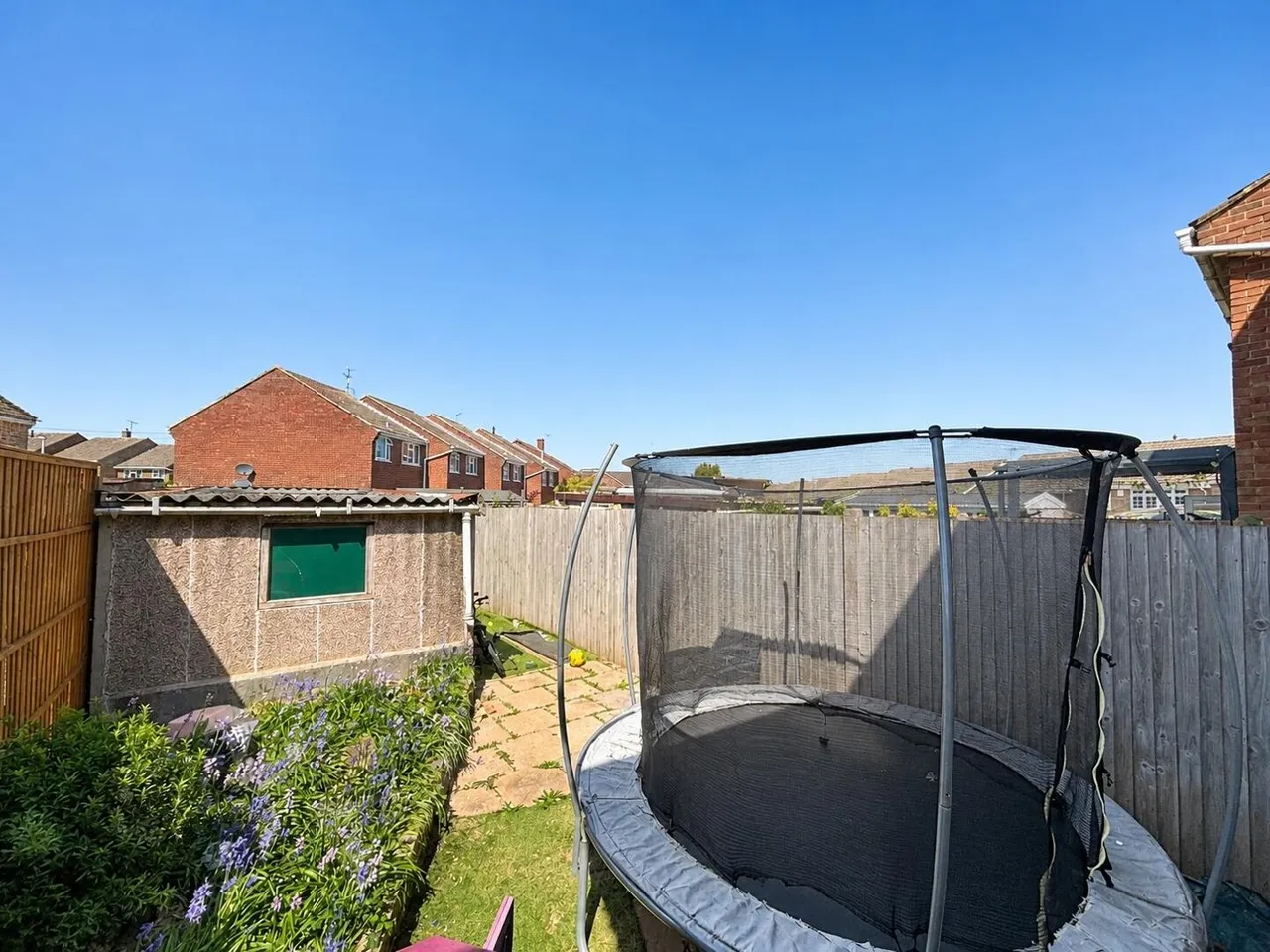 Highlands Close, Rochester, photo 9