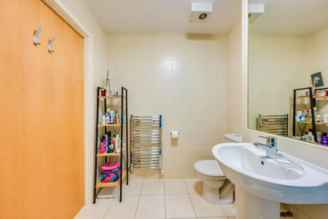Woodgrange Road, London, E7, photo 13