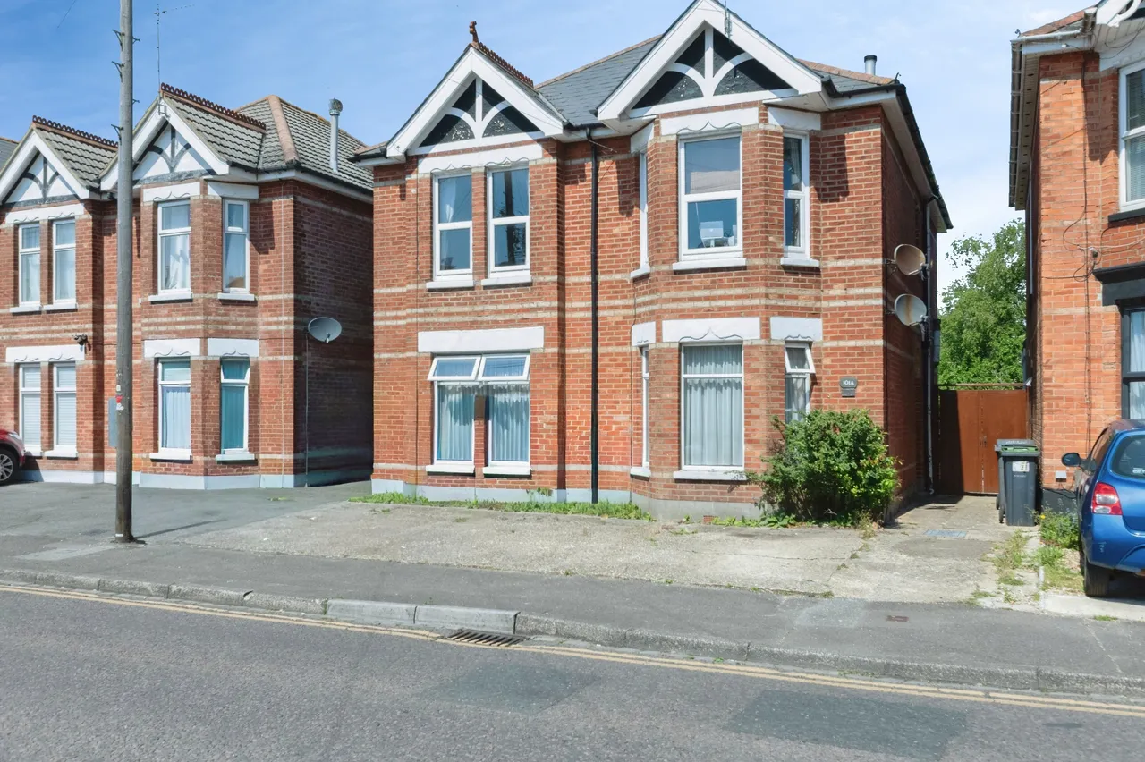 Alma Road, Bournemouth, BH9, photo 2