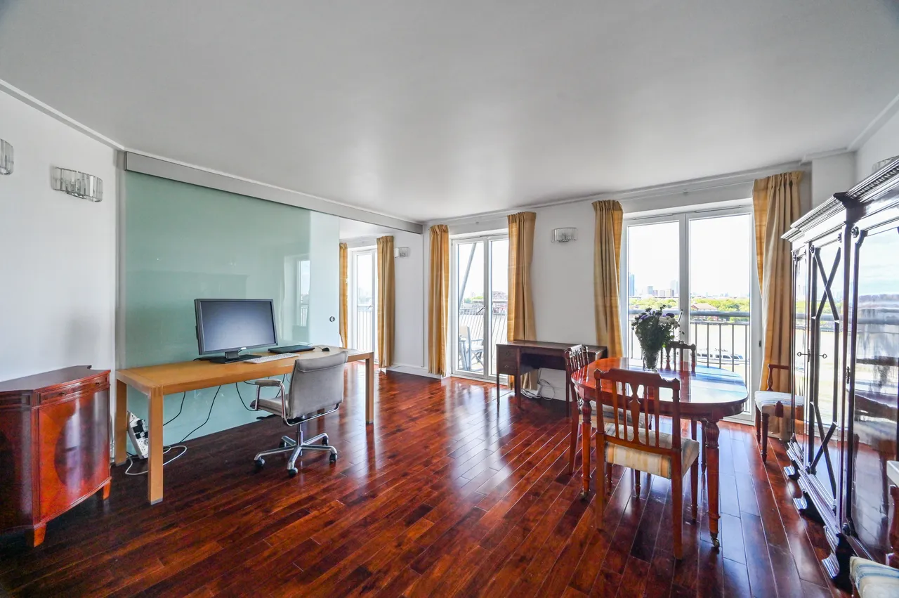 Flat 32 Naxos Building, 4 Hutchings Street, London, photo 11
