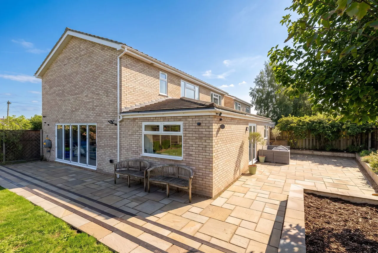 Bramley Grove, Bluntisham, PE28, photo 13