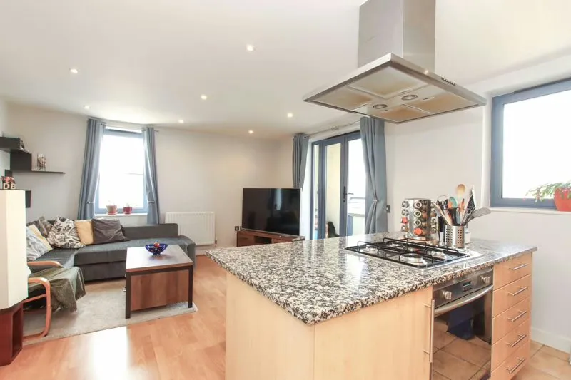 Massey House, Brook Street, Tring, Hertfordshire, HP23 5AX, photo 2