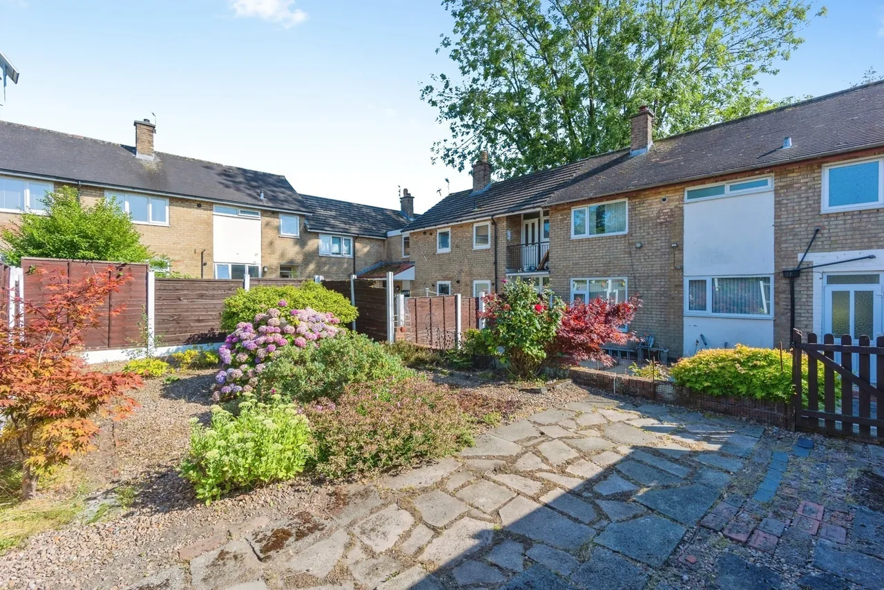Agecroft Road, Romiley, Stockport, Greater Manchester, SK6, photo 32