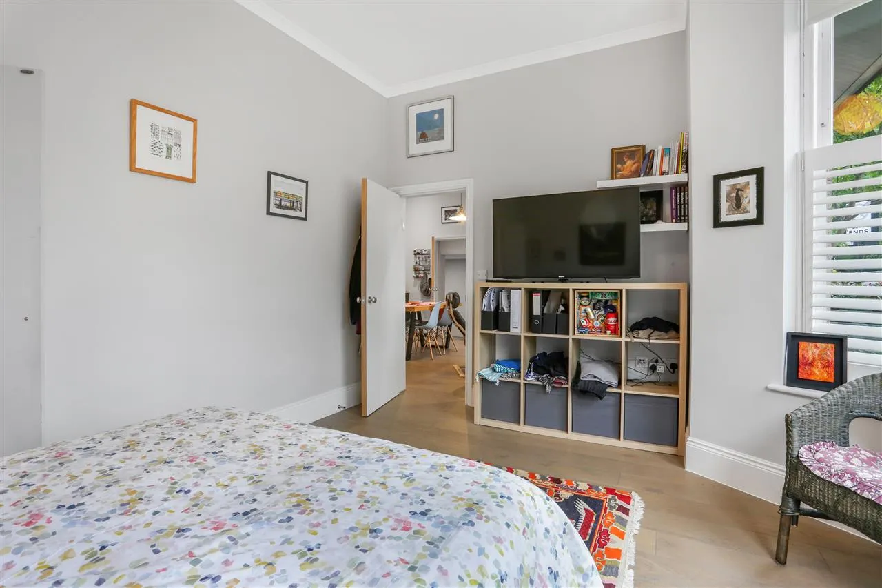 Carleton Road, Tufnell Park, London, photo 9