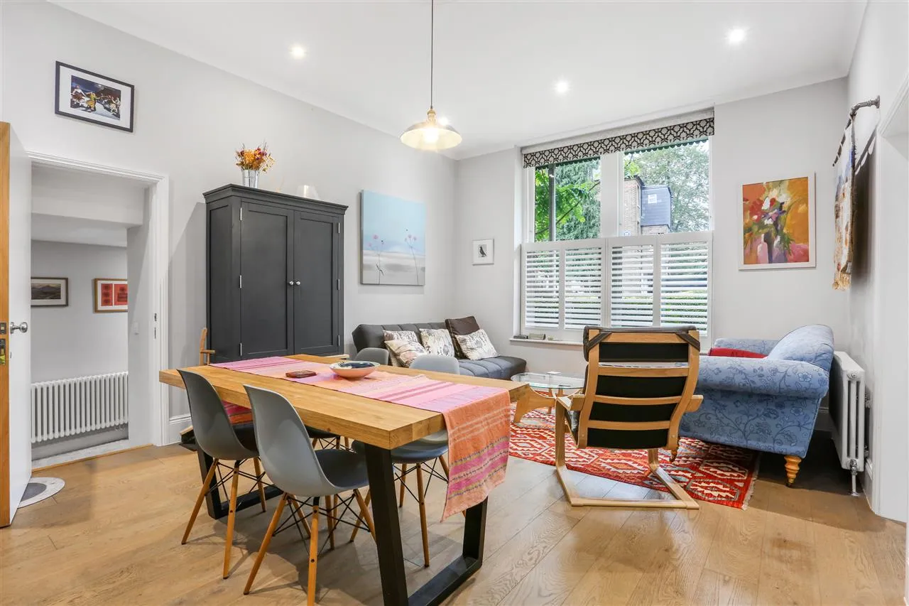 Carleton Road, Tufnell Park, London, photo 5