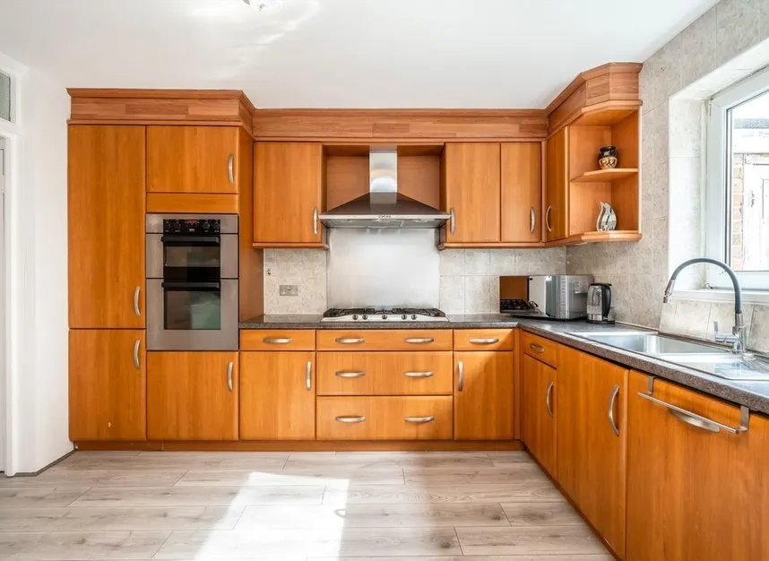 Aplin Way, Isleworth, TW7, photo 2