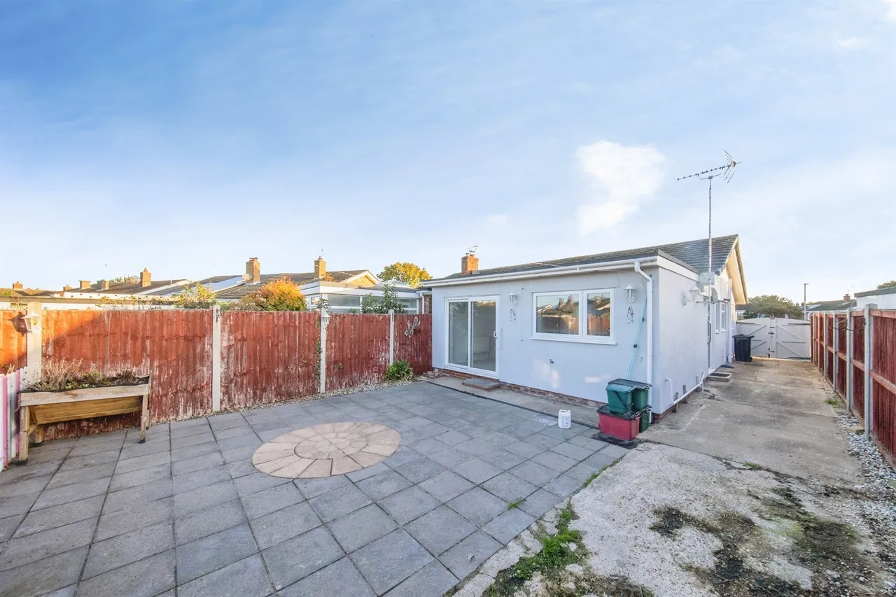 Lymington Avenue, Clacton-On-Sea, CO15, photo 11