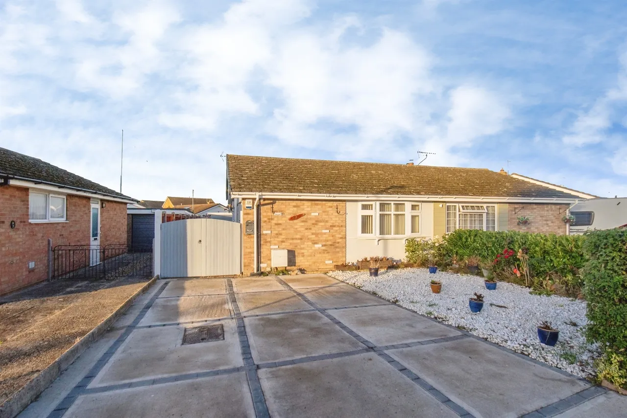 Lymington Avenue, Clacton-On-Sea, CO15, photo 15