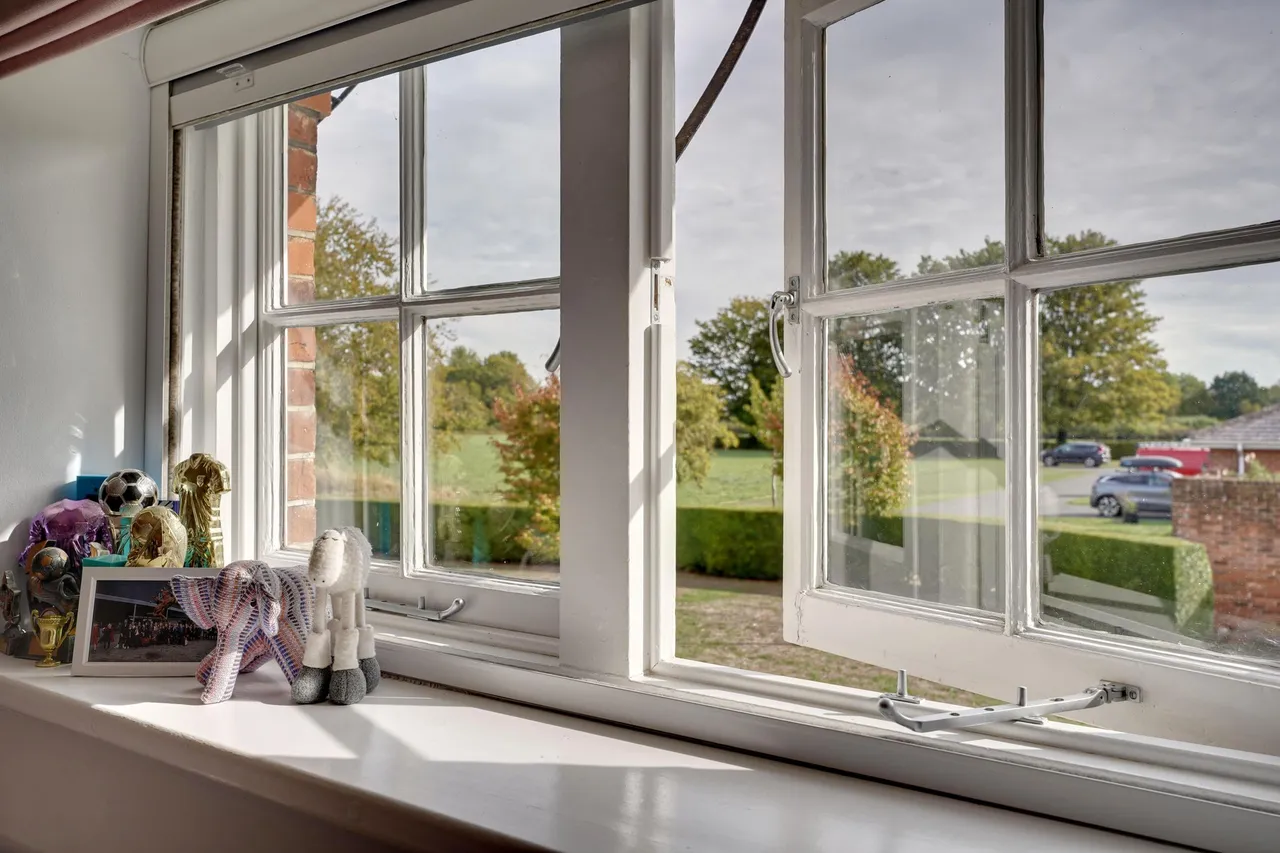Hatfield Heath Road, Sawbridgeworth, CM21, photo 19