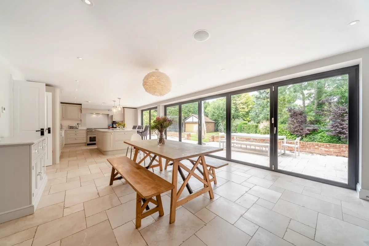 Hawthorn Hill Bracknell, RG42, photo 6