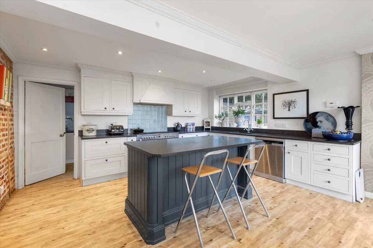 Woodlands Lane, Stoke D'Abernon, KT11, photo 6