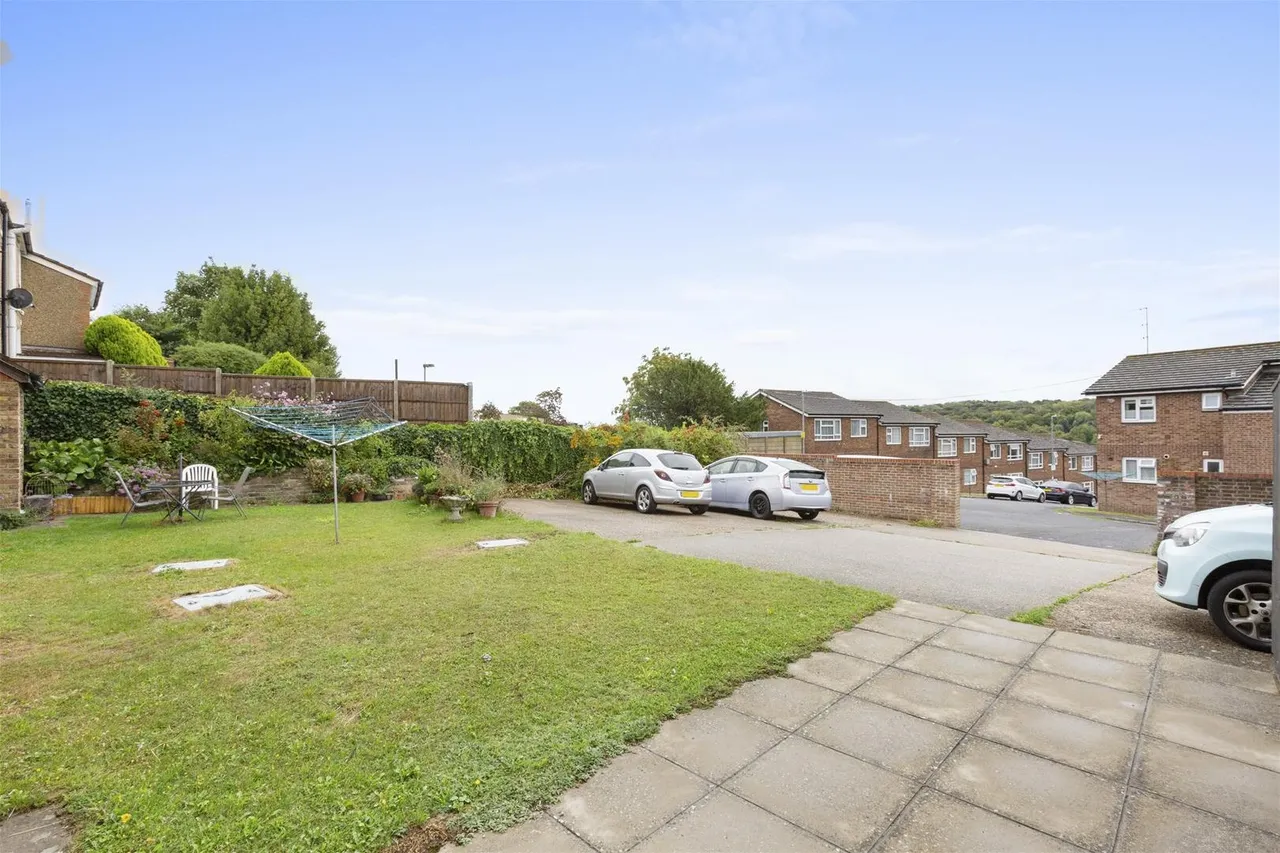 Totteridge Road, High Wycombe, HP13, photo 9