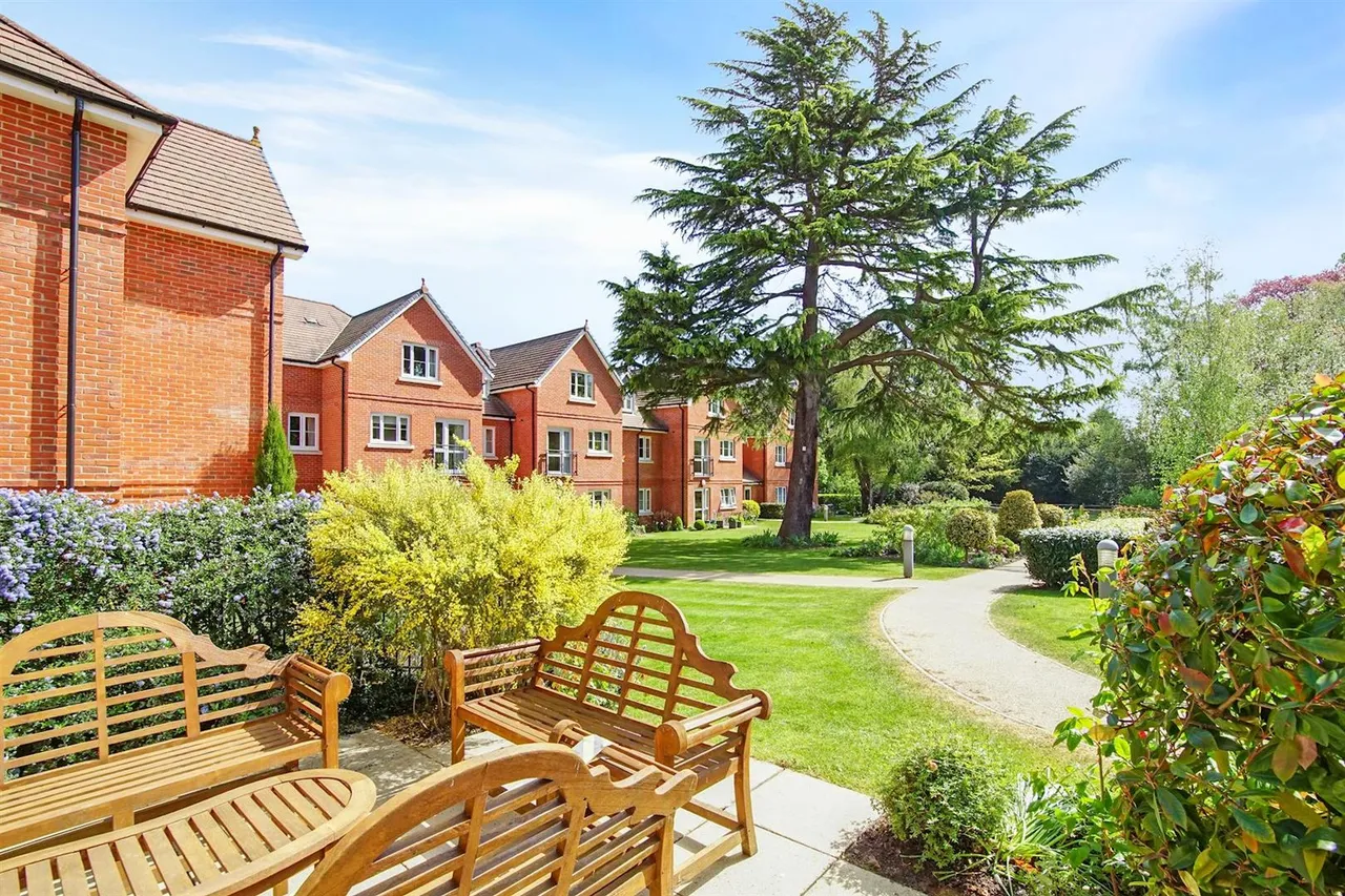 St. Pauls Cray Road, Chislehurst, BR7, photo 12