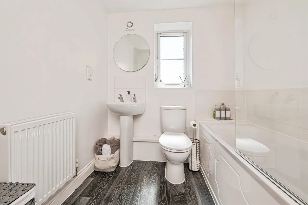 Spindle Close, Dewsbury, WF12, photo 6