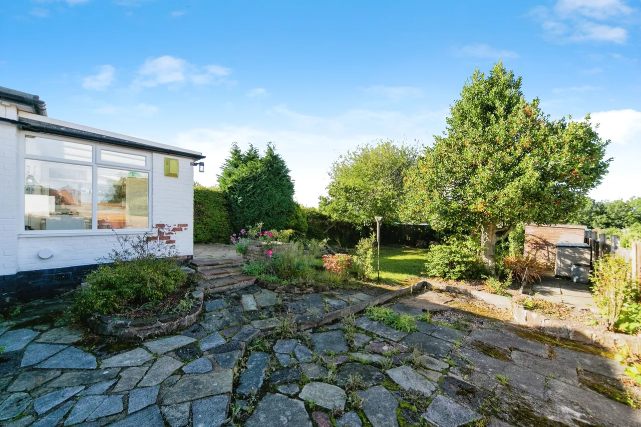 Burton Road, Neston, photo 9