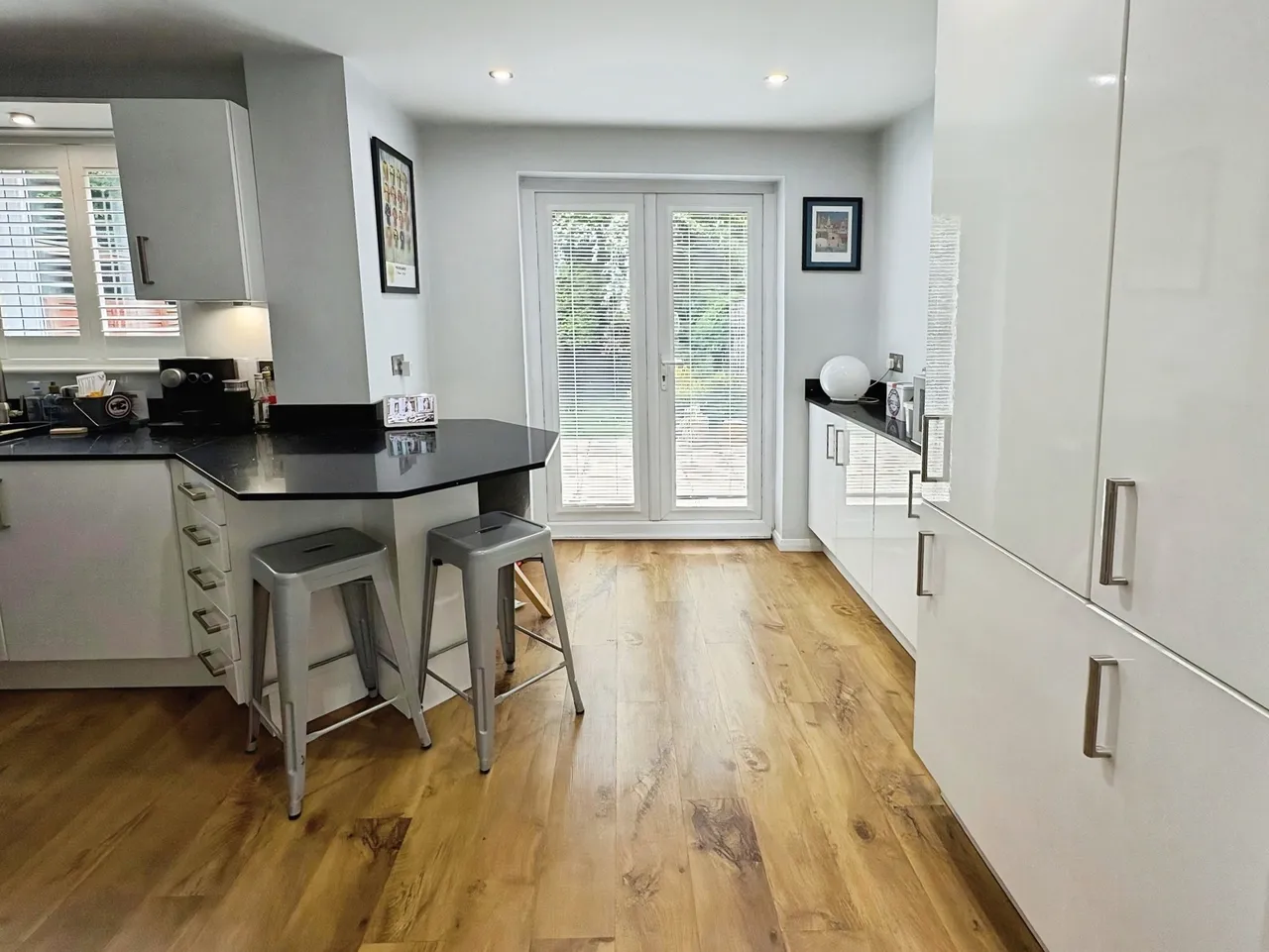 Phillips Close, Tongham, Surrey, GU10 1AW, photo 5
