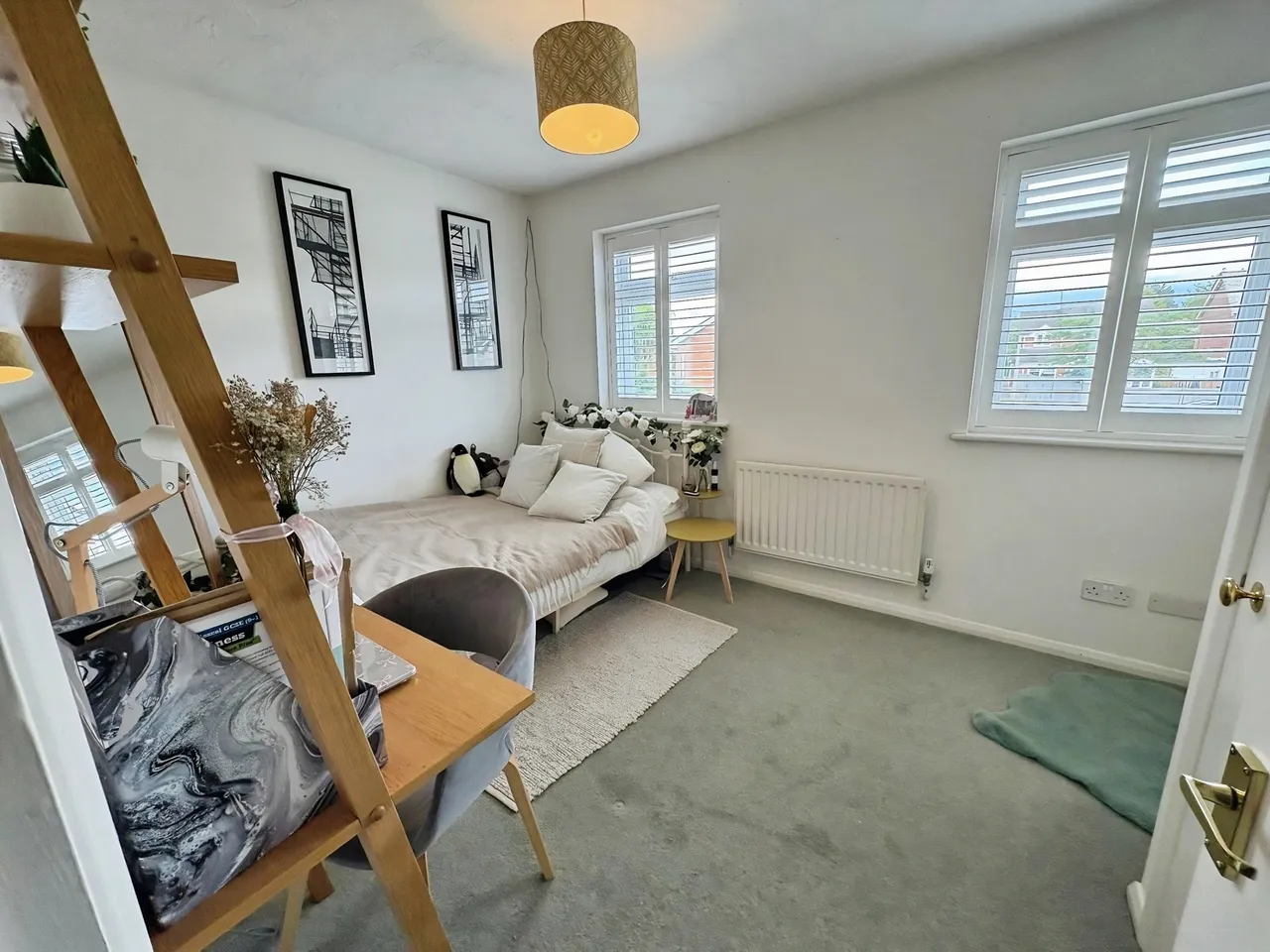 Phillips Close, Tongham, Surrey, GU10 1AW, photo 11