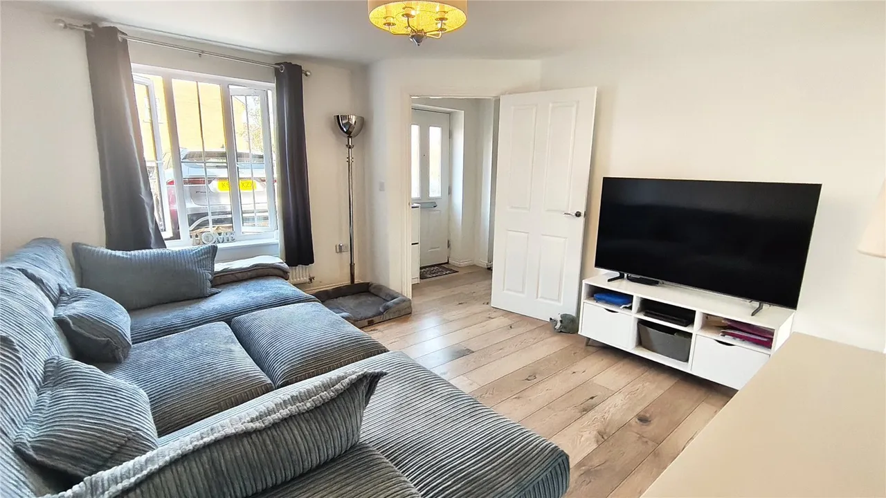 Merton Close, Aylesbury, Buckinghamshire, HP18, photo 8
