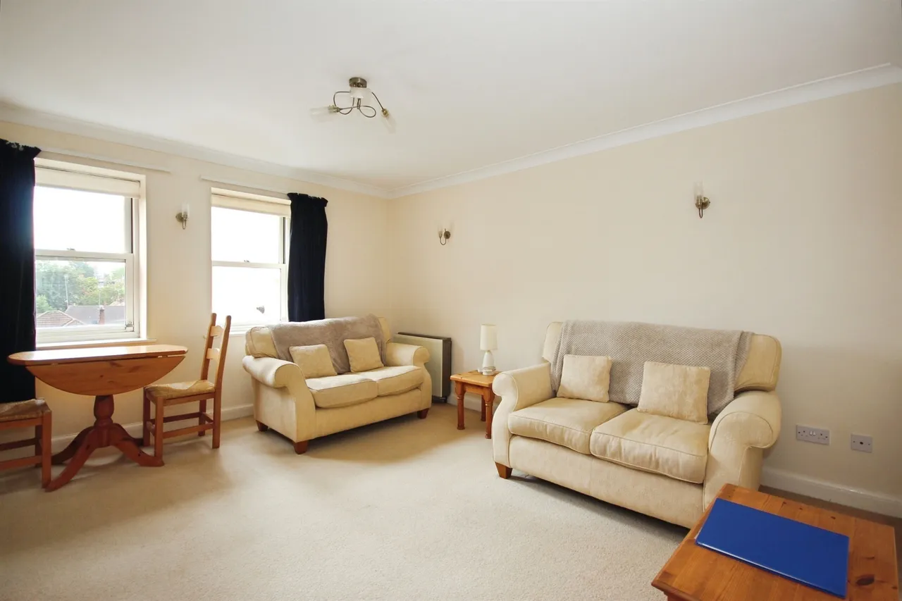 Bridge Street, Kenilworth, CV8, photo 2