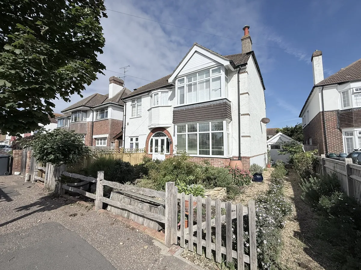 2 bed flat for sale, Pevensey Road, Worthing, BN11