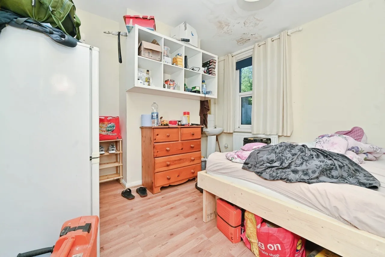 Ashton Road, Luton, Bedfordshire, LU1, photo 4
