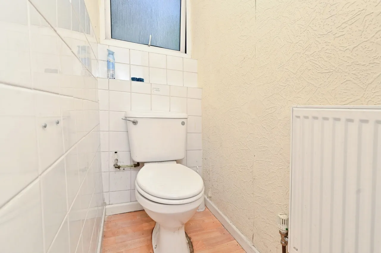 Ashton Road, Luton, Bedfordshire, LU1, photo 6