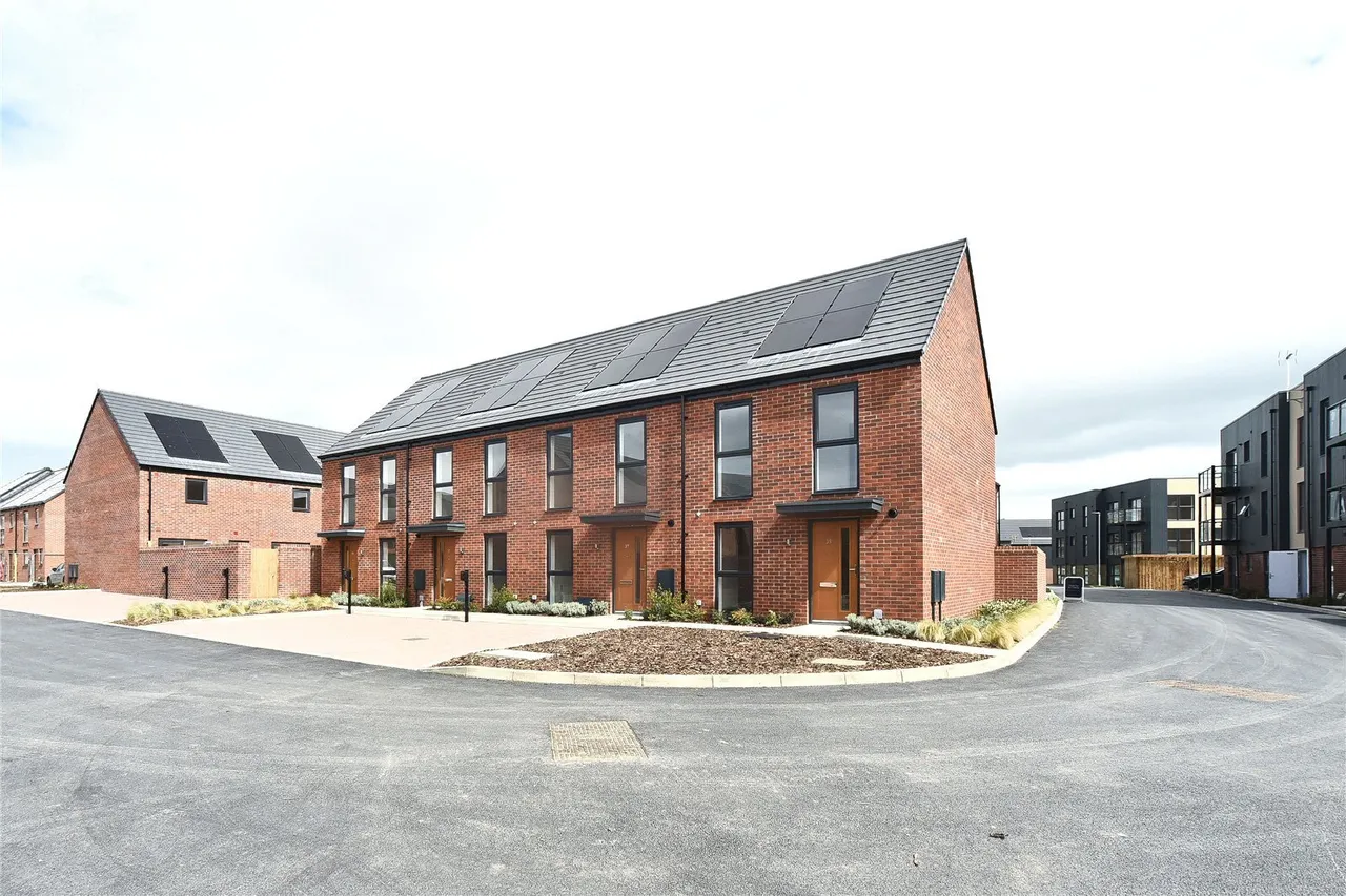 Langley Park, Foundry Lane, Chippenham, Wiltshire, SN15, photo 4