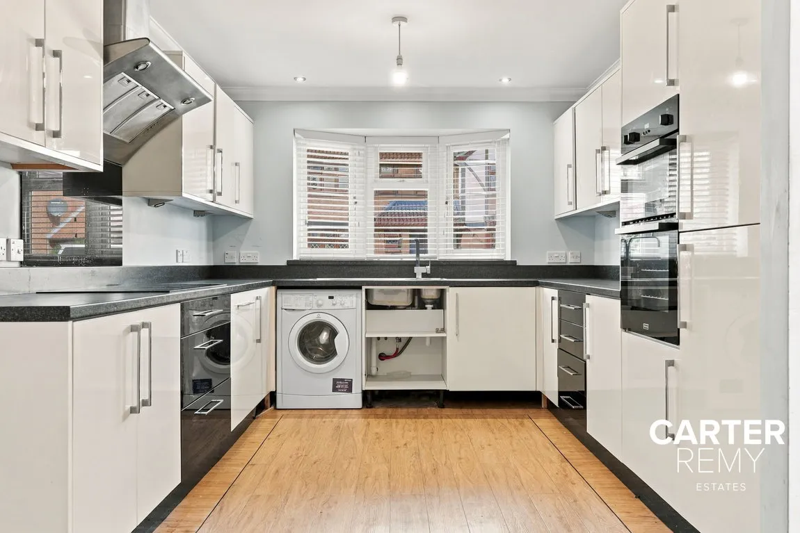 Bartley Road, Benfleet, SS7 4DB, photo 9