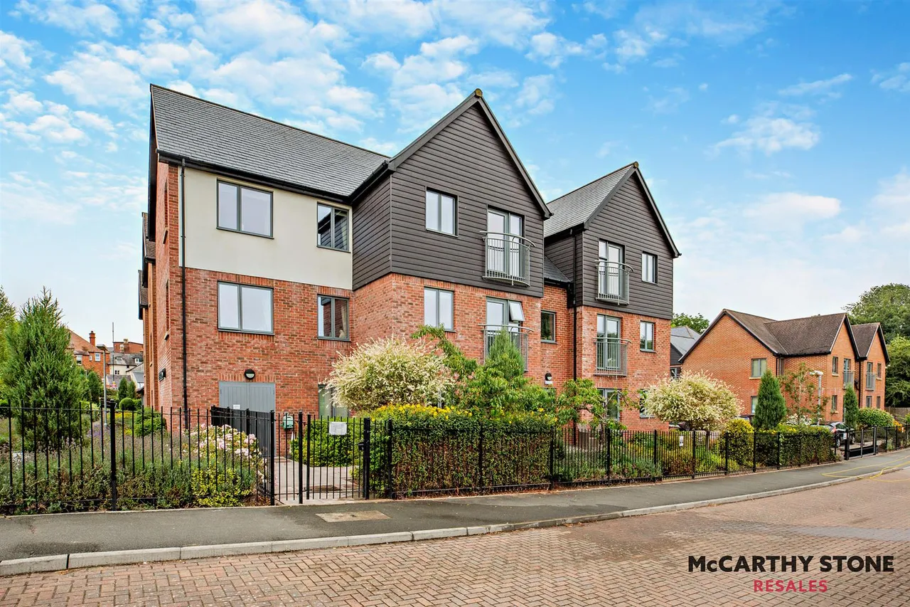 1 bed flat for sale, Dairy Grove, Ellesmere, SY12