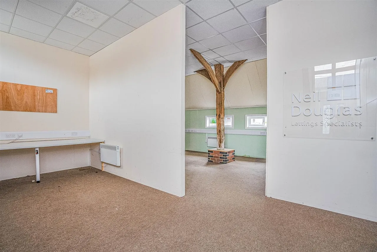Manor Farm Courtyard Rowsham, Aylesbury, HP22, photo 3