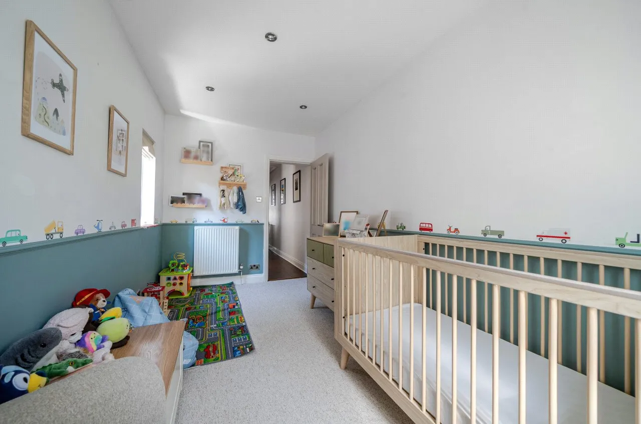 Rupert Road, Guildford, GU2, photo 10