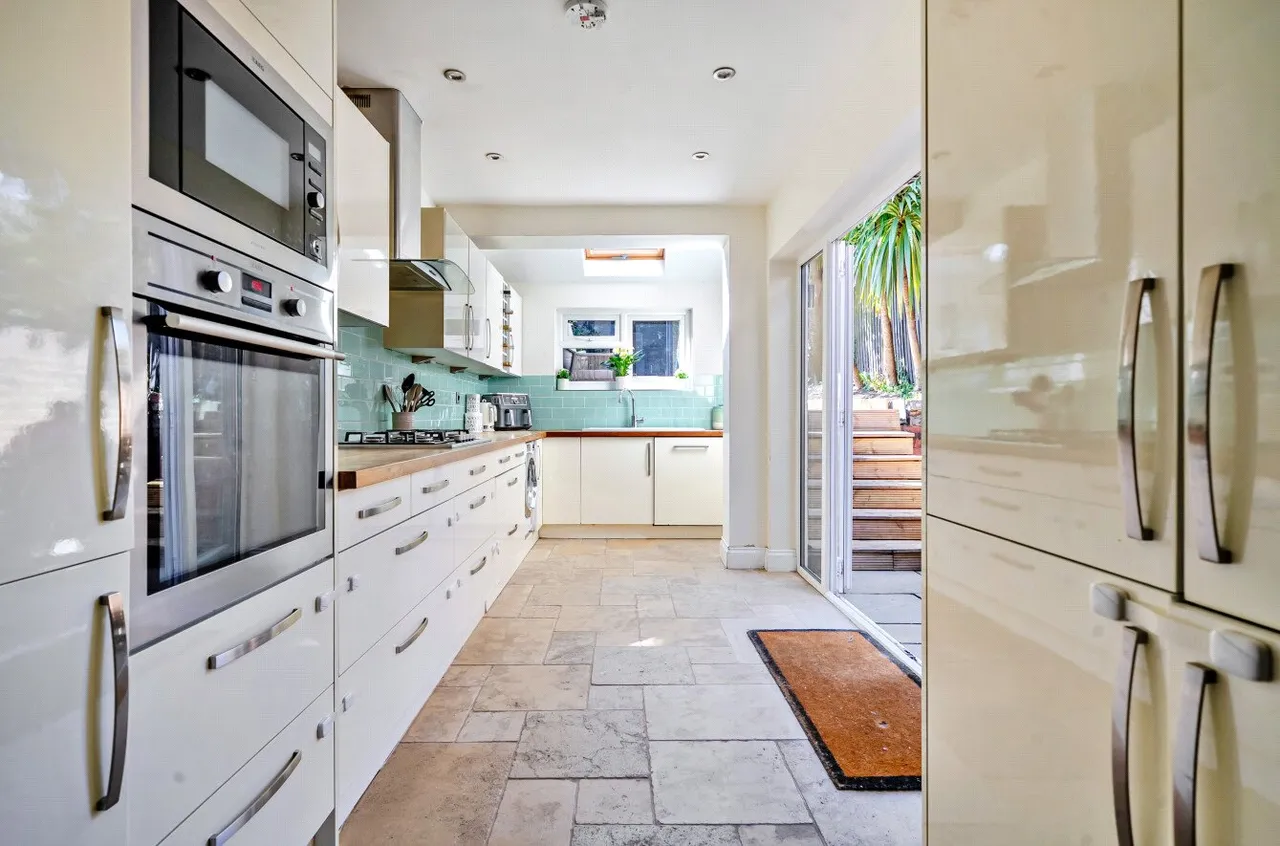 Rupert Road, Guildford, GU2, photo 4